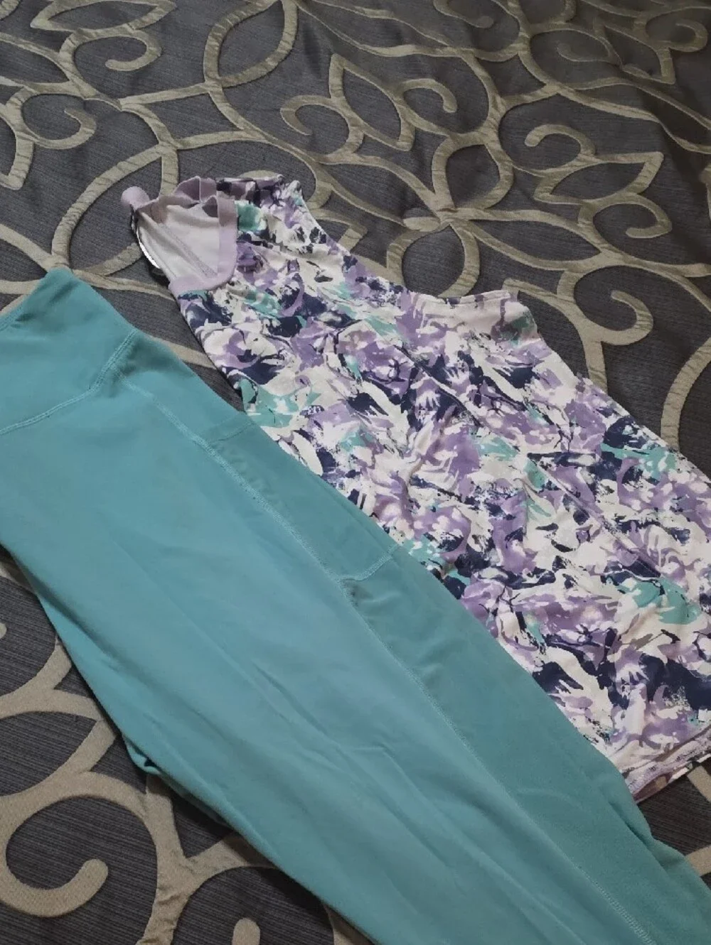 Activewear Women's Aqua & Lavender Print Leggings and Tank Sets